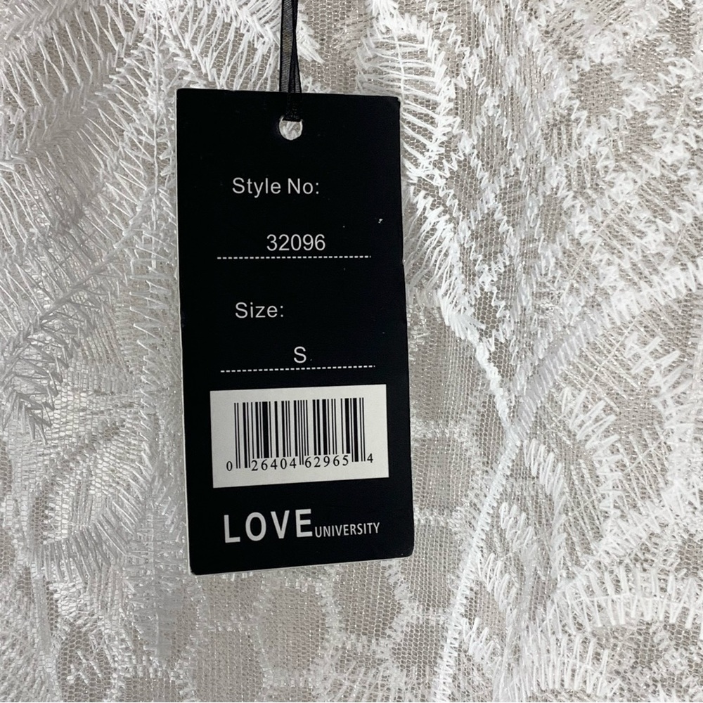 Love‎ University~NWT~Women’s Long Sleeve Sheer Top w/ Appliques~White~Sz S - Picture 9 of 15